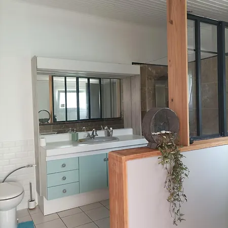 Cosy Et Salle D'eau Dans Maison Arlac Проживание в семье