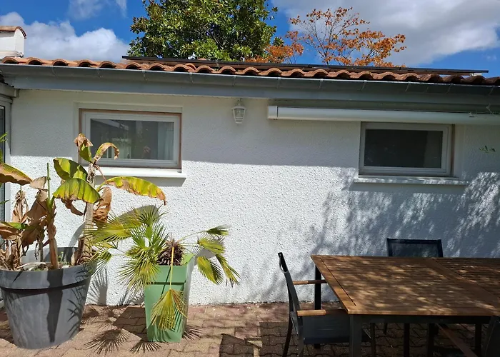 Kwatera prywatna Cosy Et Salle D'eau Dans Maison Arlac